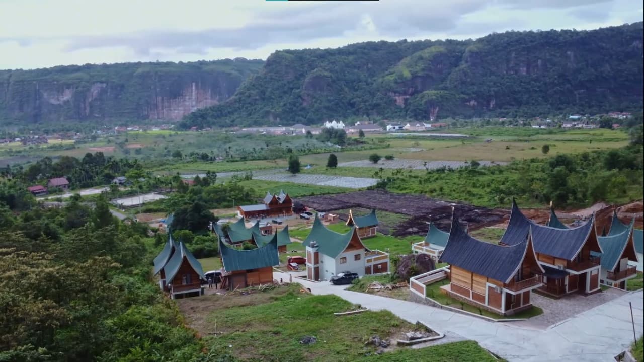 Gonjong Harau Landscape